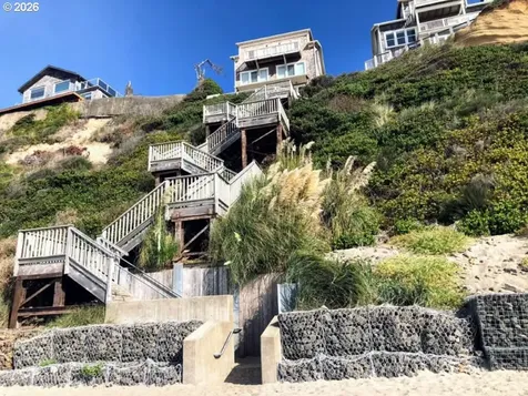 2442 SW Dune Avenue Lincoln City OR 97367