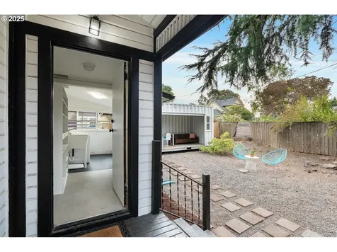 7467 N Jordan Avenue Portland OR 97203