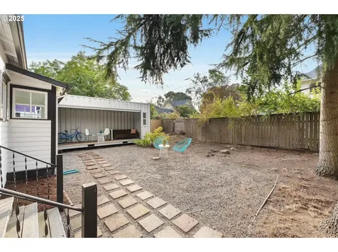 7467 N Jordan Avenue Portland OR 97203