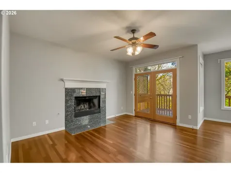 9583 NW Randall Lane Portland OR 97229