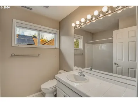 9583 NW Randall Lane Portland OR 97229