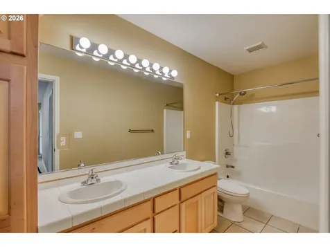 9583 NW Randall Lane Portland OR 97229