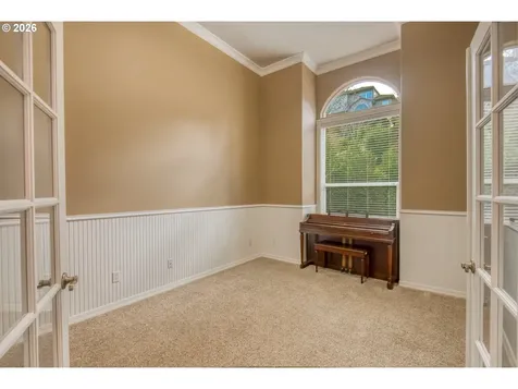 9583 NW Randall Lane Portland OR 97229