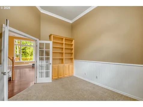 9583 NW Randall Lane Portland OR 97229