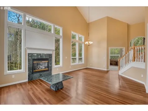 9583 NW Randall Lane Portland OR 97229
