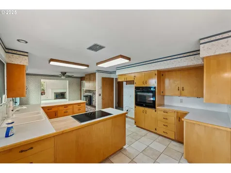 67182 W Westview Road North Bend OR 97459