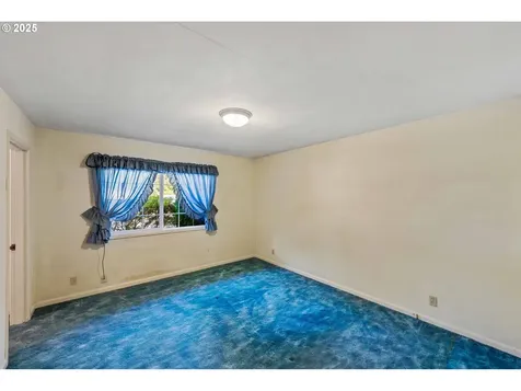 67182 W Westview Road North Bend OR 97459