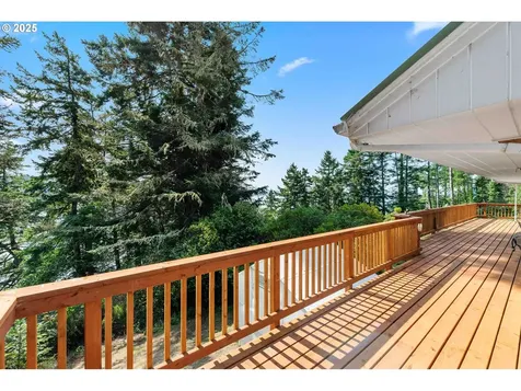 67182 W Westview Road North Bend OR 97459