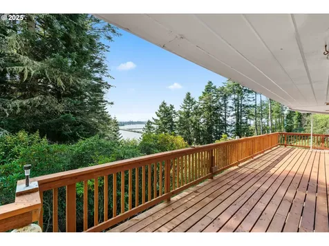 67182 W Westview Road North Bend OR 97459
