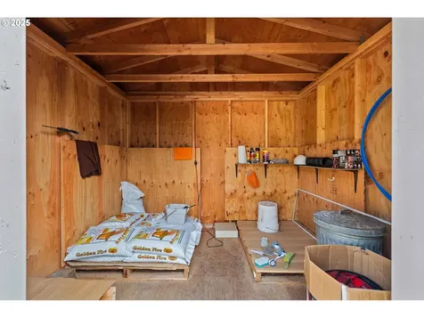 67182 W Westview Road North Bend OR 97459