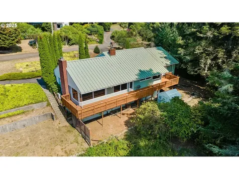67182 W Westview Road North Bend OR 97459