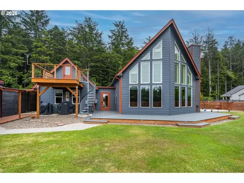 810 SW Wakeetum Street Waldport OR 97394
