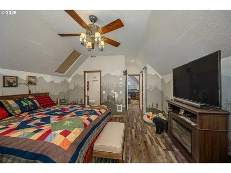 810 SW Wakeetum Street Waldport OR 97394