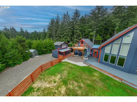 810 SW Wakeetum Street Waldport OR 97394