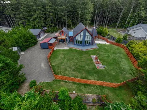 810 SW Wakeetum Street Waldport OR 97394
