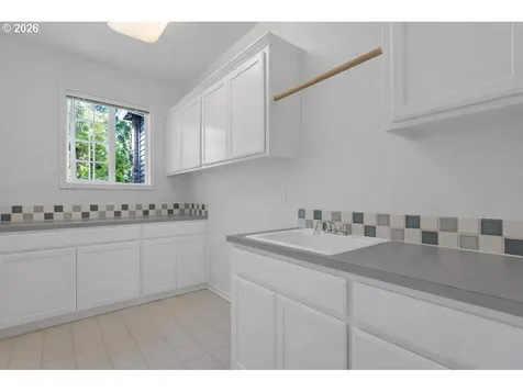2250 River Heights Circle West Linn OR 97068