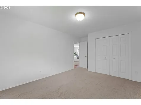 2250 River Heights Circle West Linn OR 97068