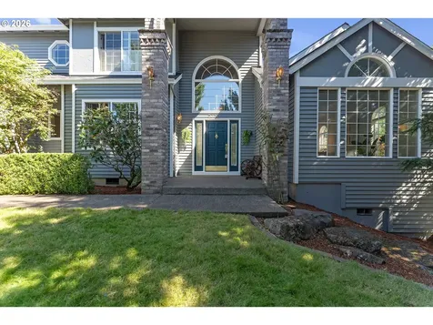2250 River Heights Circle West Linn OR 97068
