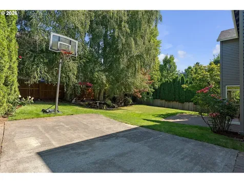 2250 River Heights Circle West Linn OR 97068