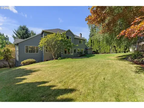 2250 River Heights Circle West Linn OR 97068