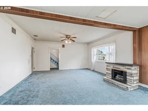 77 S Welcome Slough Road Cathlamet WA 98612