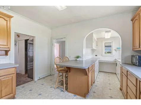 77 S Welcome Slough Road Cathlamet WA 98612