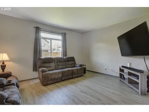 173 Raspberry Lane Woodland WA 98674