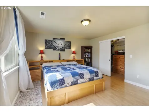 8901 NE 134th Court Vancouver WA 98682