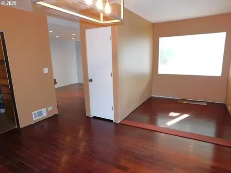 875 Park Drive Vernonia OR 97064