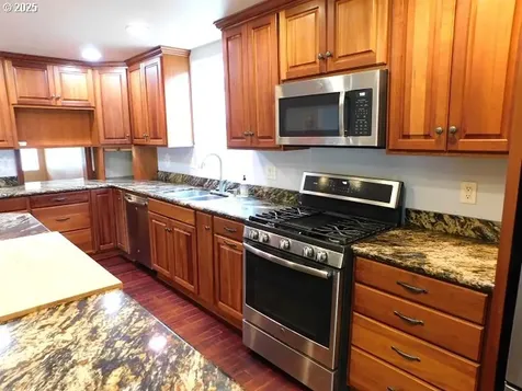 875 Park Drive Vernonia OR 97064