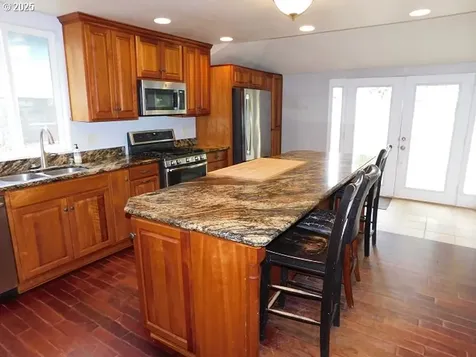 875 Park Drive Vernonia OR 97064