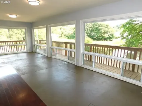 875 Park Drive Vernonia OR 97064