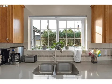 143 SW Birch Avenue Warrenton OR 97146