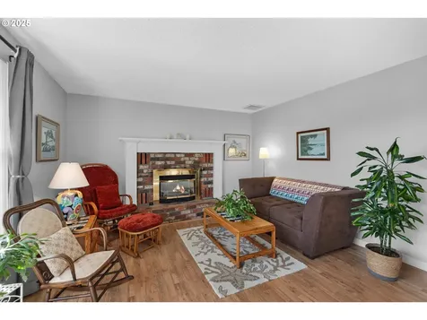 143 SW Birch Avenue Warrenton OR 97146