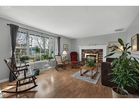 143 SW Birch Avenue Warrenton OR 97146