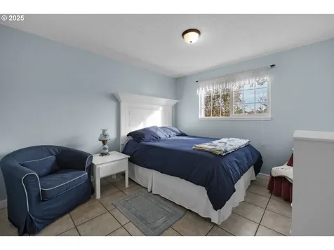143 SW Birch Avenue Warrenton OR 97146