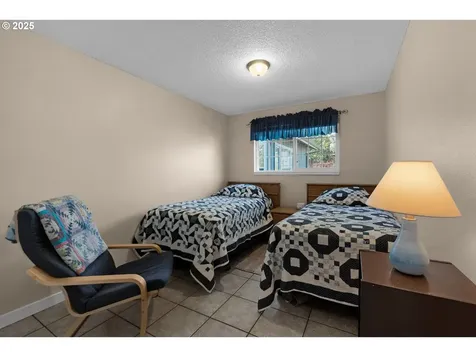 143 SW Birch Avenue Warrenton OR 97146