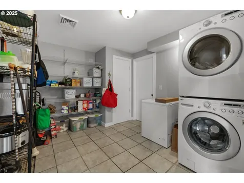 143 SW Birch Avenue Warrenton OR 97146