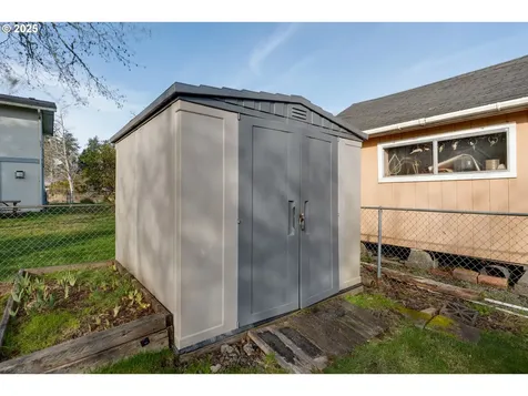 143 SW Birch Avenue Warrenton OR 97146