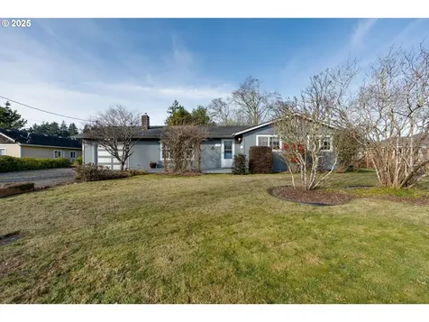 143 SW Birch Avenue Warrenton OR 97146