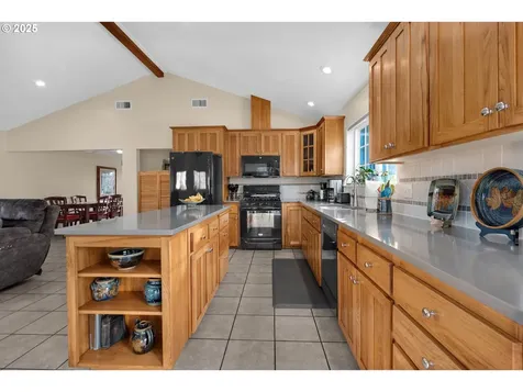 143 SW Birch Avenue Warrenton OR 97146
