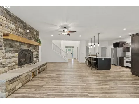 2549 Hazel Dell Road Castle Rock WA 98611