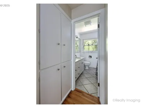 903 NE 127th Avenue Portland OR 97230