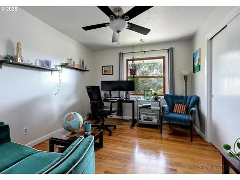 903 NE 127th Avenue Portland OR 97230