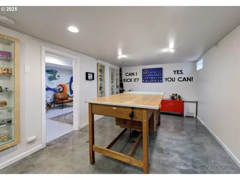 903 NE 127th Avenue Portland OR 97230