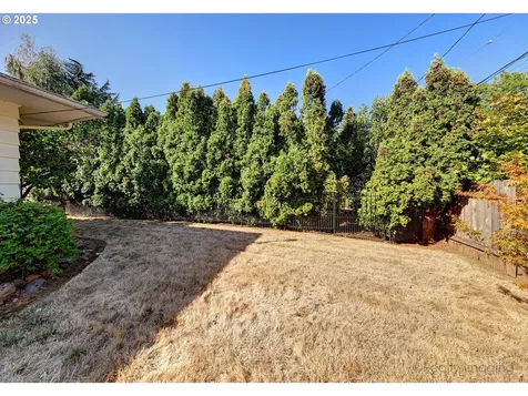 903 NE 127th Avenue Portland OR 97230