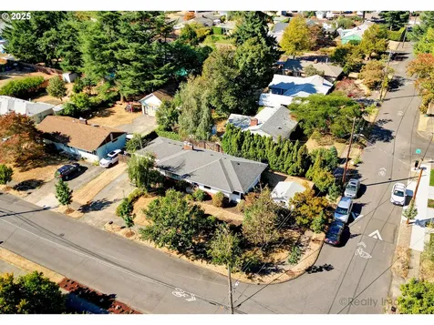 903 NE 127th Avenue Portland OR 97230