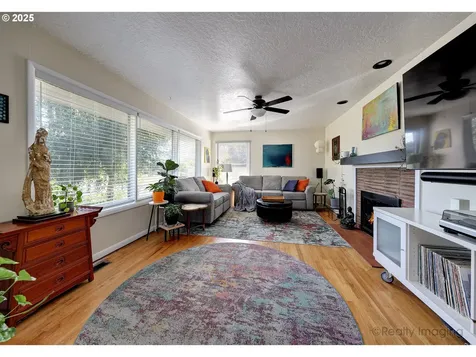 903 NE 127th Avenue Portland OR 97230