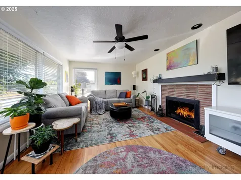 903 NE 127th Avenue Portland OR 97230