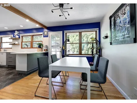 903 NE 127th Avenue Portland OR 97230
